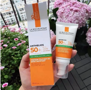La Roche-Posay Anthelios Anti-Shine SPF50 Sunscreen 50ml Pakistan - trendifypk